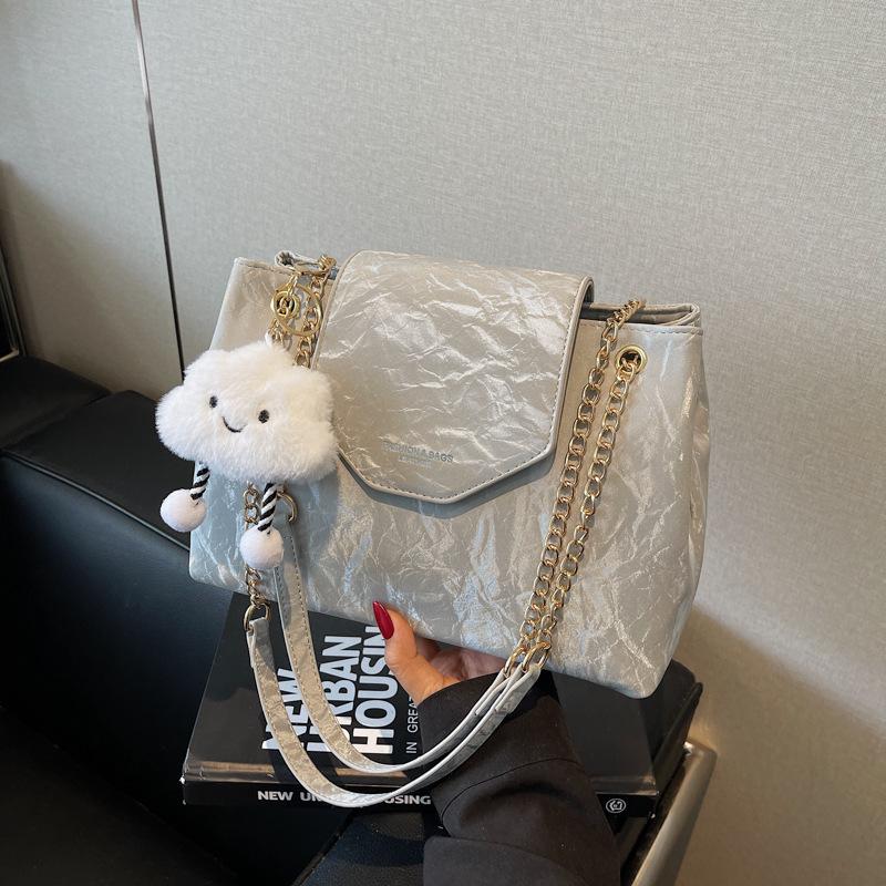 Premium chain bag women's new large-capacity tote bag fashionable commuter shoulder messenger bag