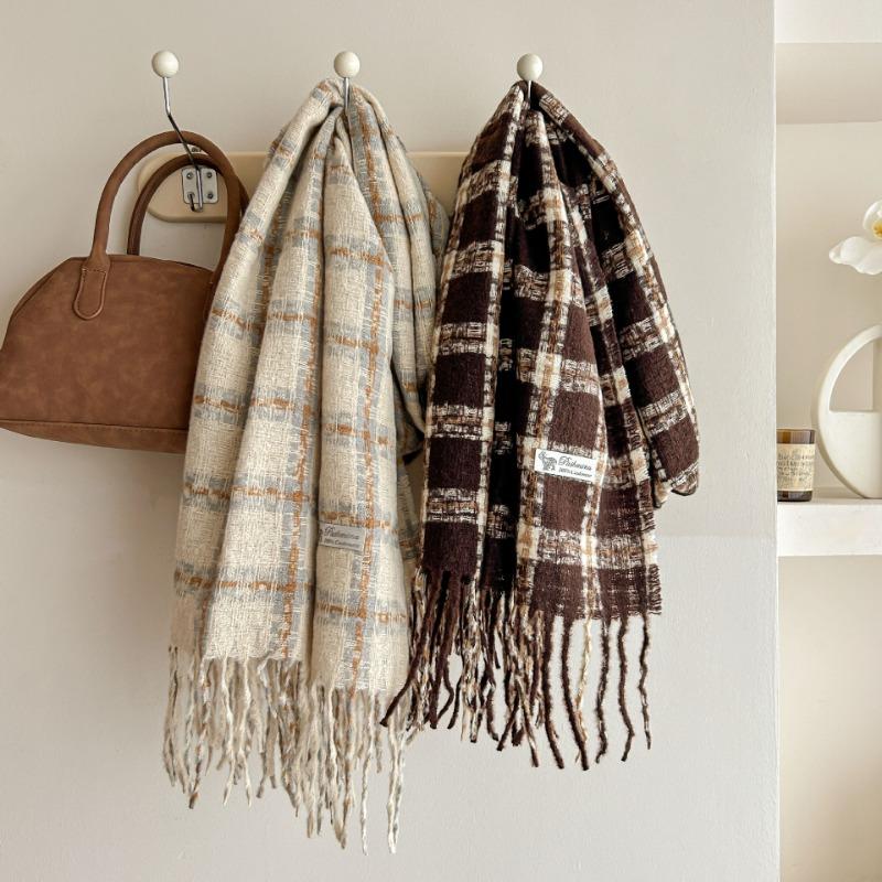 Versatile Plaid Scarf Women's Retro Imitation Cashmere Shawl Student Couple Thickened Fringed Scarf