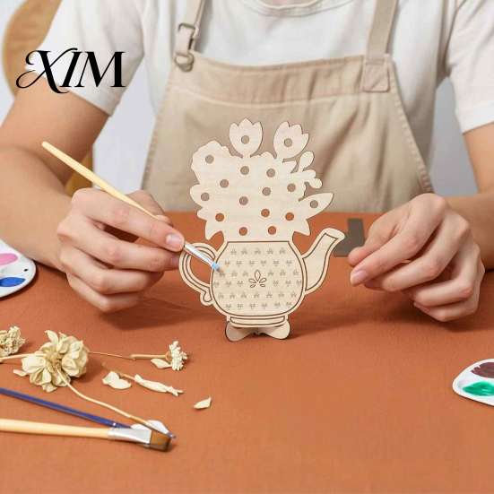 Hollow Base Decor Wooden Teapot Shape Flower Holder, Natural Wood Floral Display Stand, DIY Home Soft Furnishing Blank Vase for Artificial Arrangement