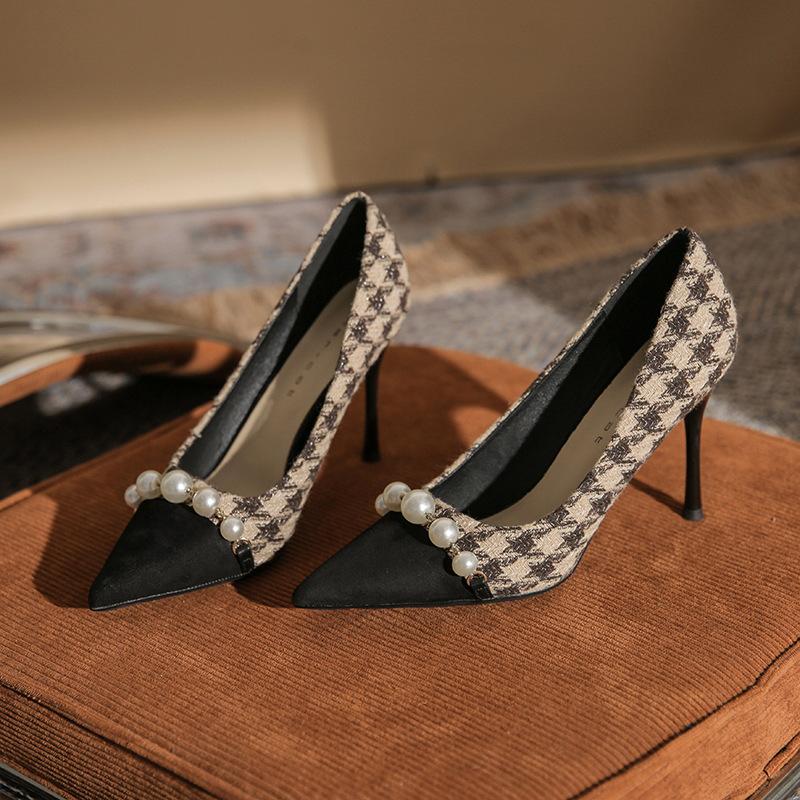 97801 [sheepskin] High Heels Women's Thin Heels 2025 New Versatile Pearl Chain Pointed Thousand Bird Grid Single Shoes