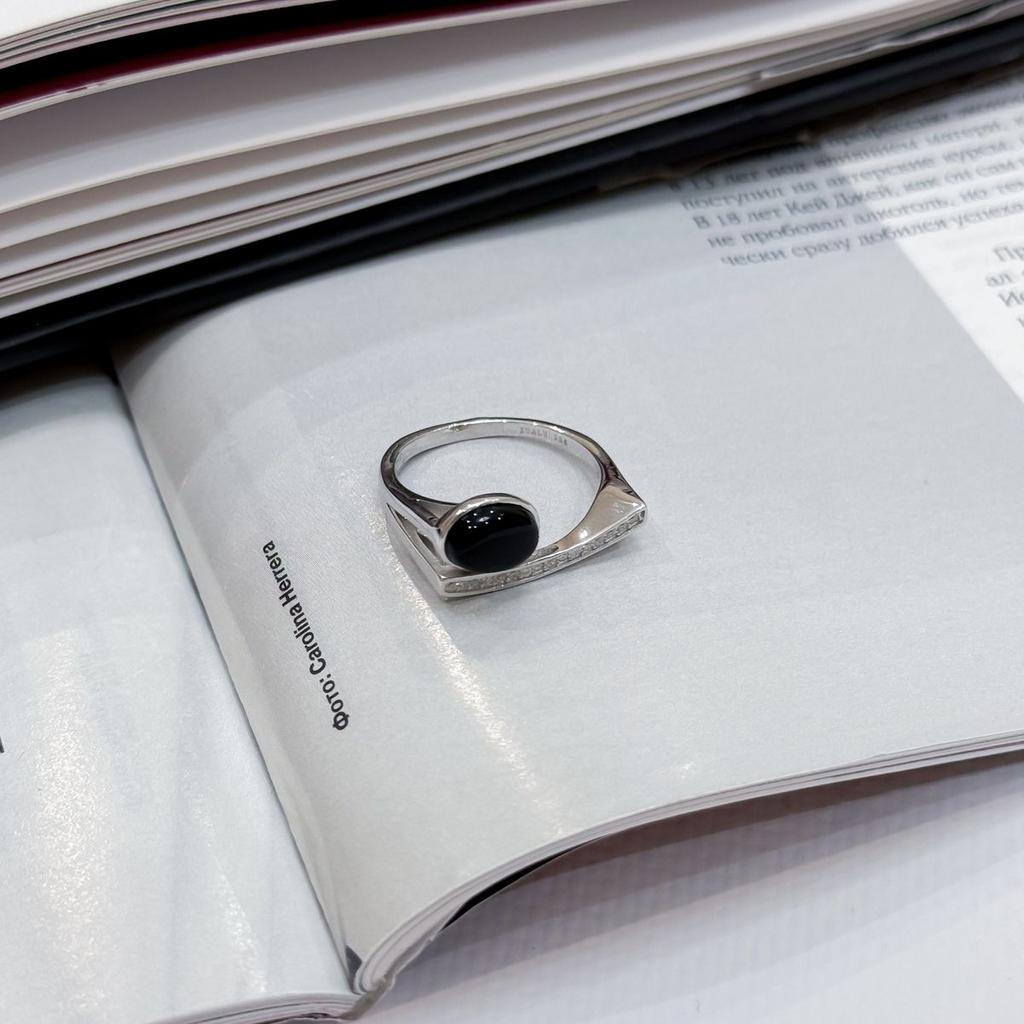 Silver Ring with Natural Onyx, Cubic Zirconia, Product Weight 2.84 G (60002094)