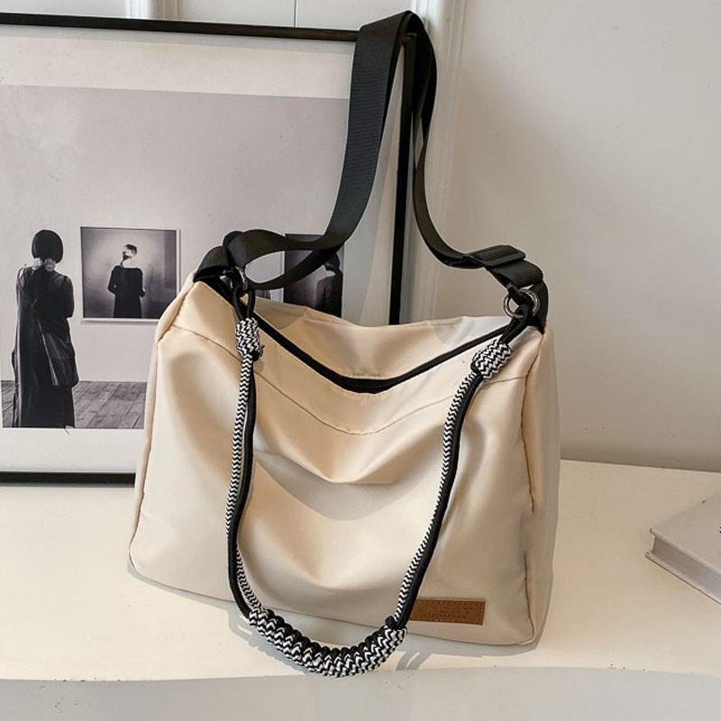 

Retro Fashionable Nylon Cloth Shoulder Bag Solid Color Crossbody Bag бежевый