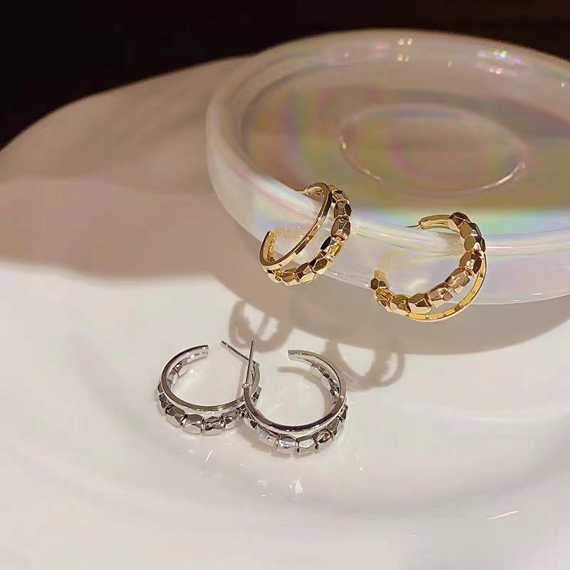 Y2K Style Metal Ball Circular Hoop Earrings for Women Exaggerated Design Bilayer Round Personality Accessories Fashion Jewelry