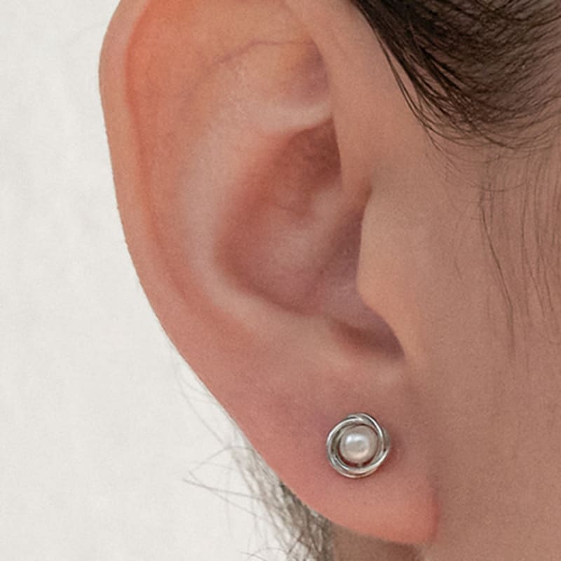 

OVLA (SILVER 925) pearl plate earring_2color JE060 gold