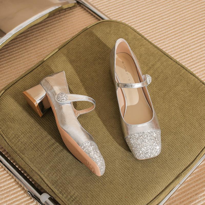 

57701 [Овчина] Туфли на высоком каблуке Женские туфли на толстом каблуке 2025 Новые туфли Мэри Джейн с квадратным носком на среднем каблуке с комбинированным верхом 39