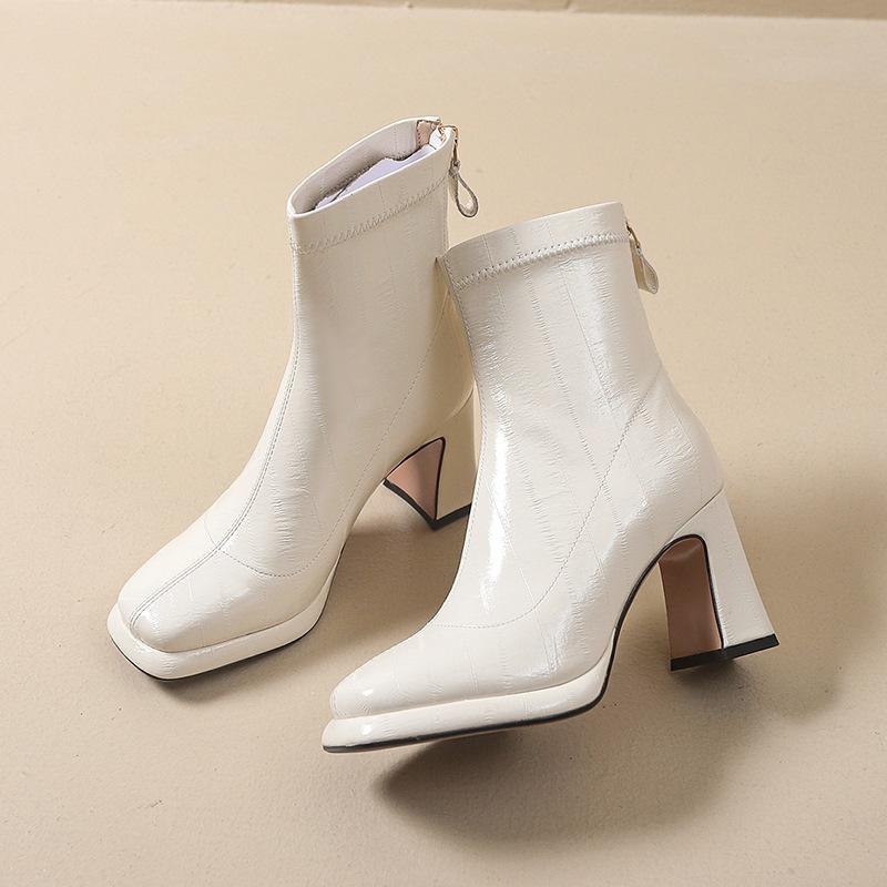 

Модные универсальные 2025 осень и зима новые толстый каблук квадратный носок резиновые короткие трубы модные ботинки ботинки кожаная обувь горячие ботинки Мартин 40 бежевый