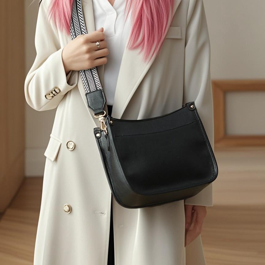 Fashion Bucket Wide Strap Bag Winter Retro Casual Single Shoulder Fashion Women's Bag