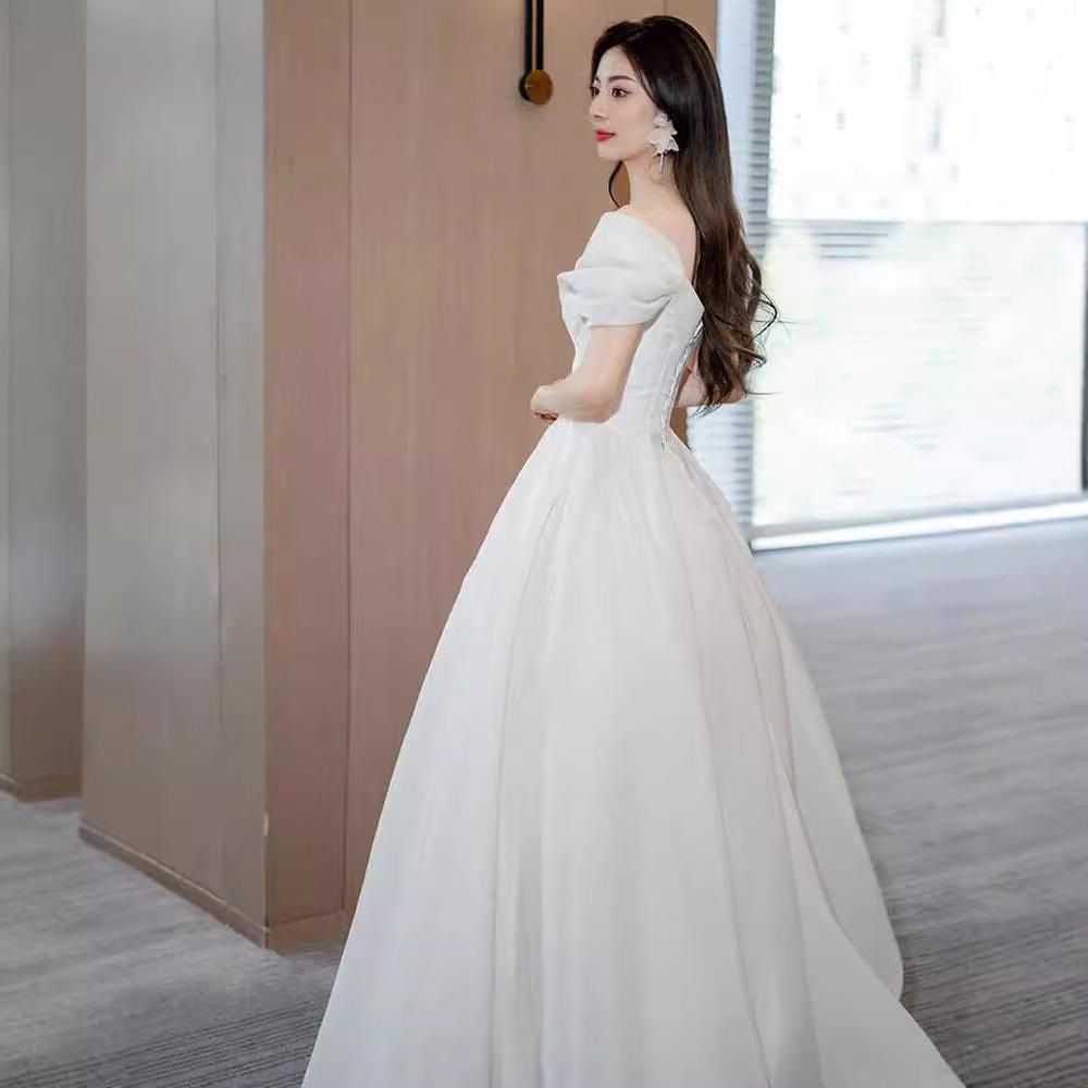 French Light Wedding Dress Bride 1011 New One-word Shoulder Satin Main Yarn Large Size Simple Door Yarn Welcome Yarn Travel Photography