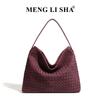New large-capacity tote bag, hand-woven bag, light luxury and high-end shoulder messenger bag, trendy handbag.