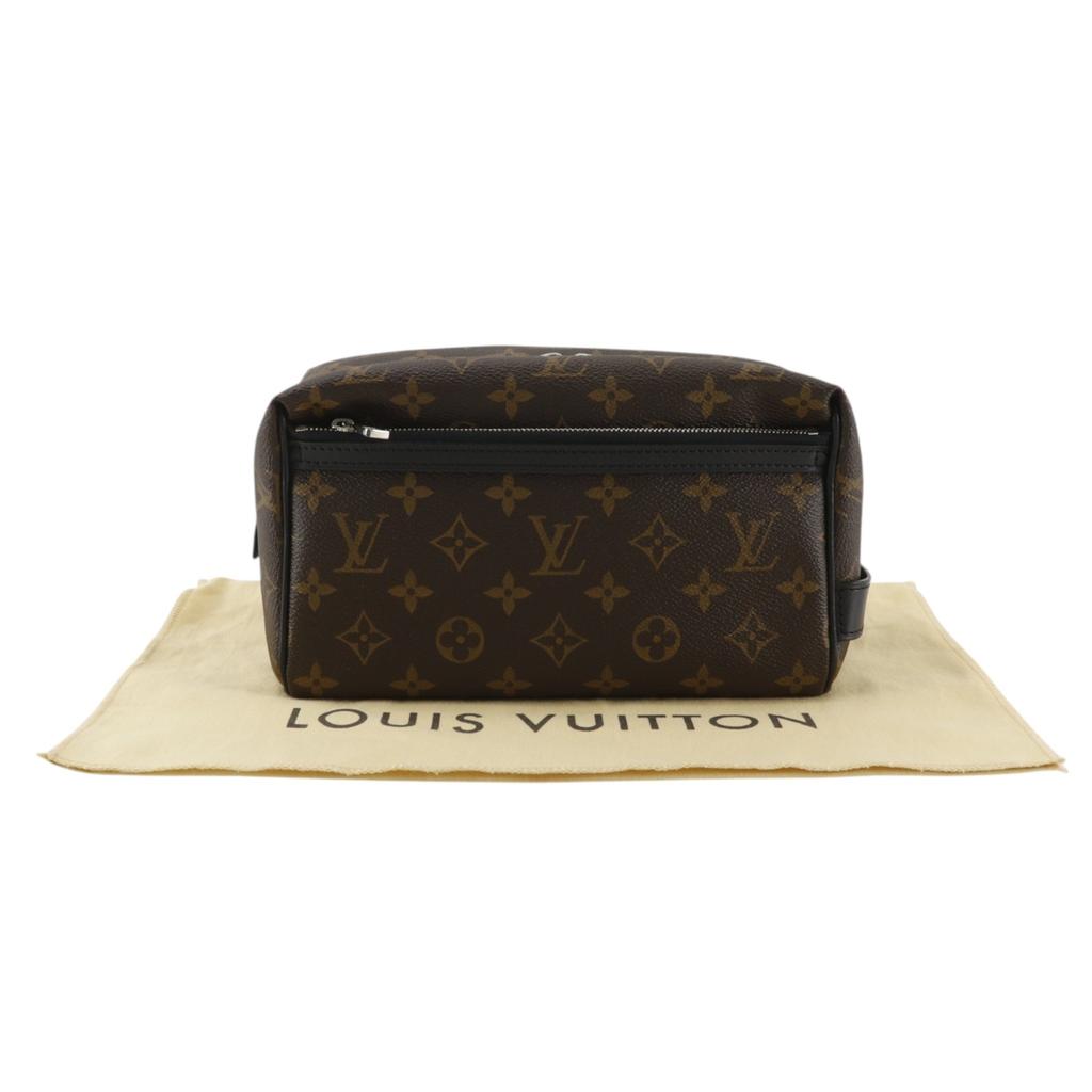 LOUIS VUITTON Truth Toilette Business Bag M40378 Pouch Brown Monogram macacer mens Used