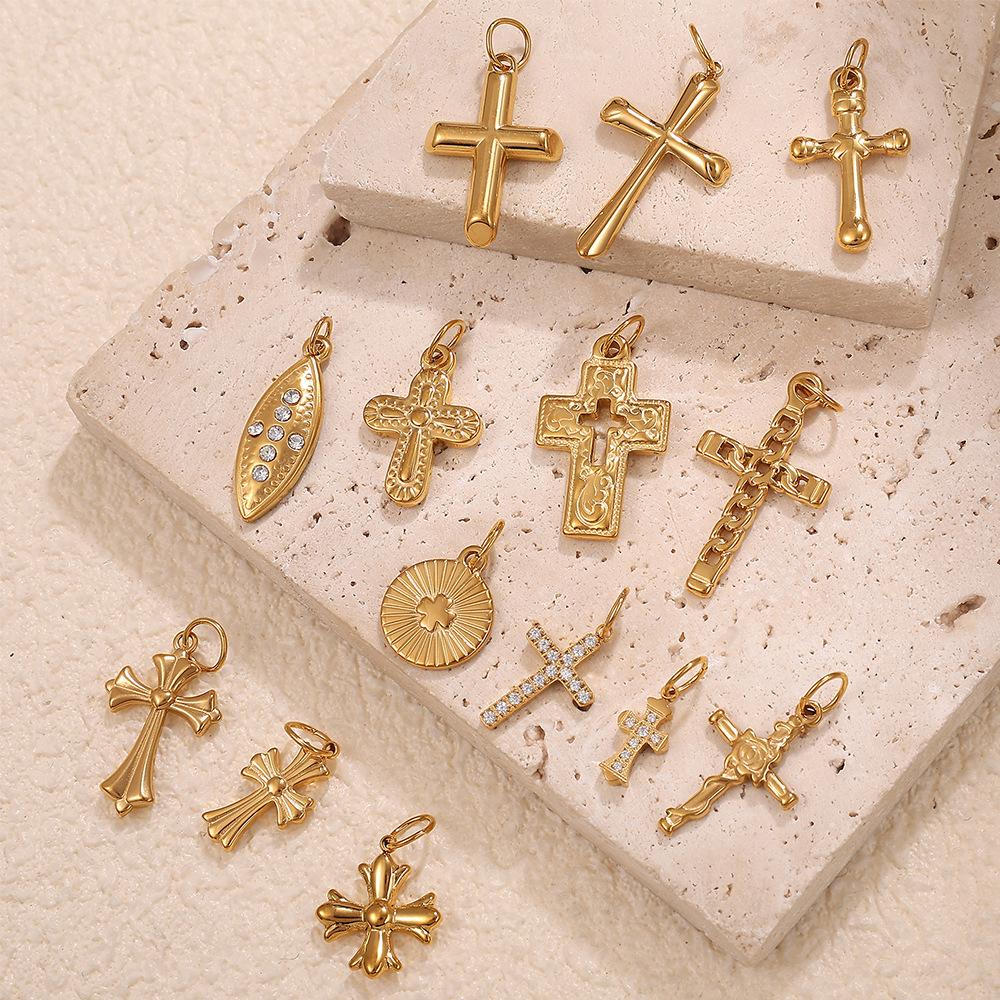 Vintage Cross Pendant Necklace Female Niche Design Hip Hop Fashion Pendant Jewelry Female