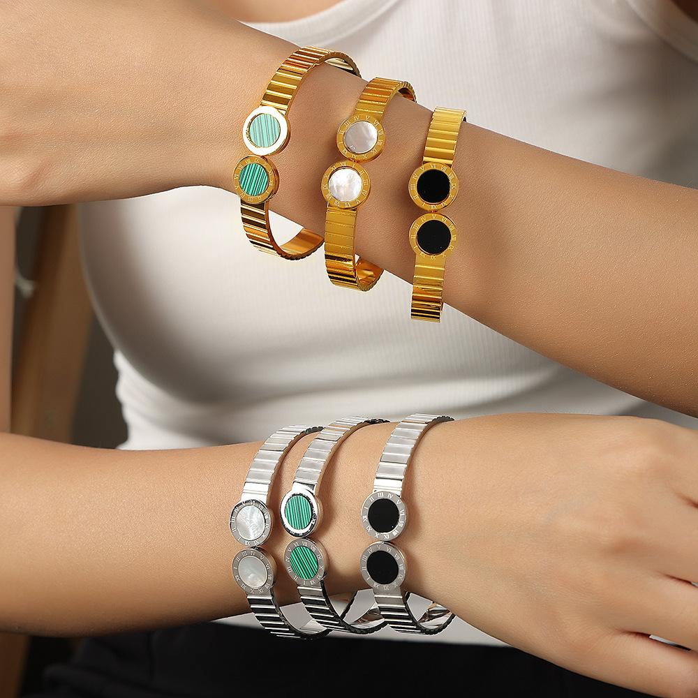 New Shell Inlaid Zircon Ladies' Bracelet Simple Elegant 316L Stainless Steel Plated Big Bracelet Jewelry