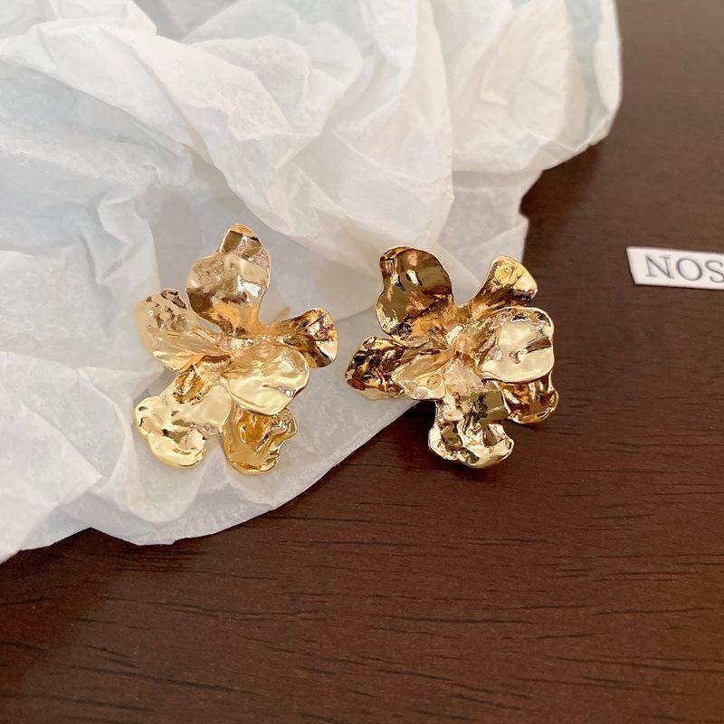 European and American Exaggerated Diamond-encrusted Flower Bow Fringed Earrings Personalized Earrings Internet Celebrity Temperament Earrings