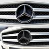 Car Sticker 1Pcs Car Front Grille Badge Decal Cover Emblem for Mercedes Benz W204 W205 W210 W211 W212 W213 C E Class GLA GLK ML 