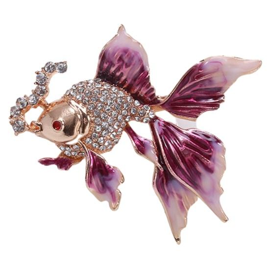 Брошь «Золотая рыбка» Декор со стразами Градиент контрастного цвета Реалистичная форма рыбы 3D Цветная нержавеющая сталь Роскошь фиолетовый