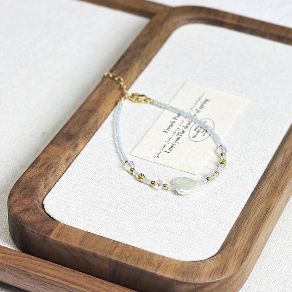 Natural Stone Heart & Freshwater Pearl Bracelet - Elegant Gift for Women