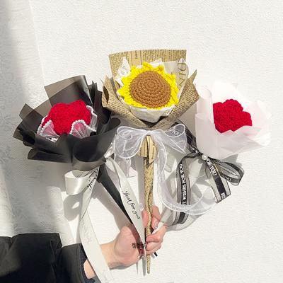 1 Bündel handgefertigte Rosenbündel Heimdekoration Produktname: Handgemachter Blumenzauberstab, handgestrickt, fertig