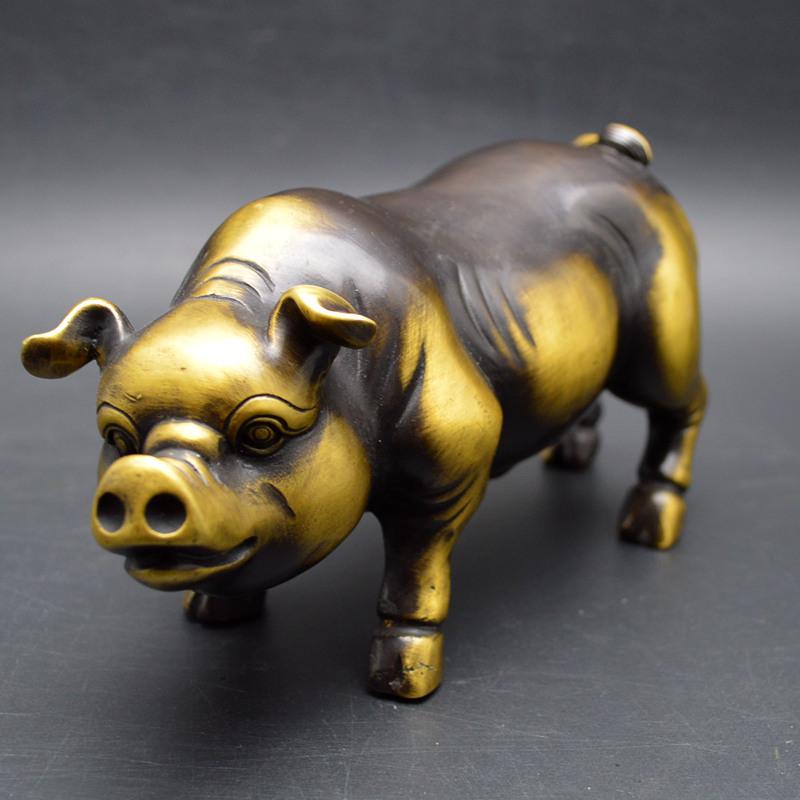 Luxurious Brass Zodiac Pig Figurine: Decorative Ornament for Living Room, Office, or Entrance