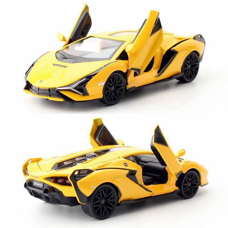 Alloy Car 132 Model Toy With Sound Light For Decoration Collectors