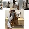 Fashionable Large Capacity Fall Casual Minimalist Tote Bag For Women In Khaki Brown And White
