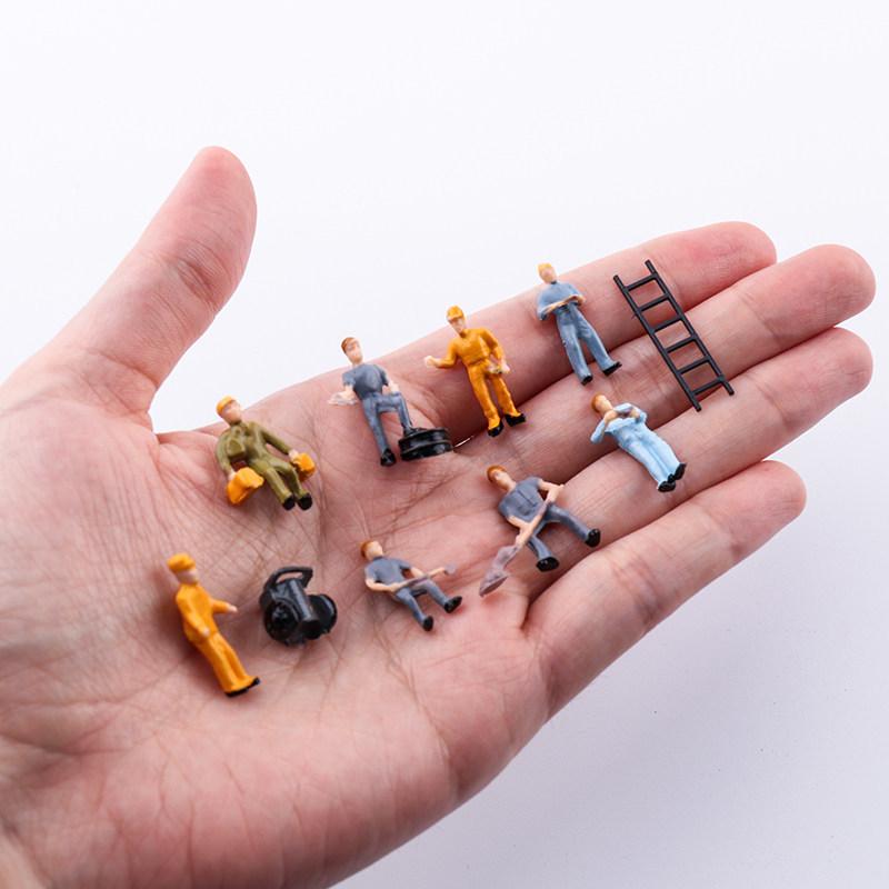 Railway Model Figures - 25-Piece Set of Miniature Workers and Miners for Train Scenes