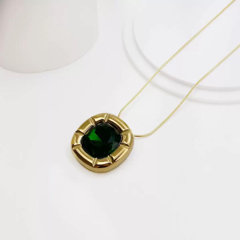 Titanium Steel Fringed Necklace With Diamonds Light Luxury Niche Collarbone Chain Gold And Silver Two-Color Does Not Fade