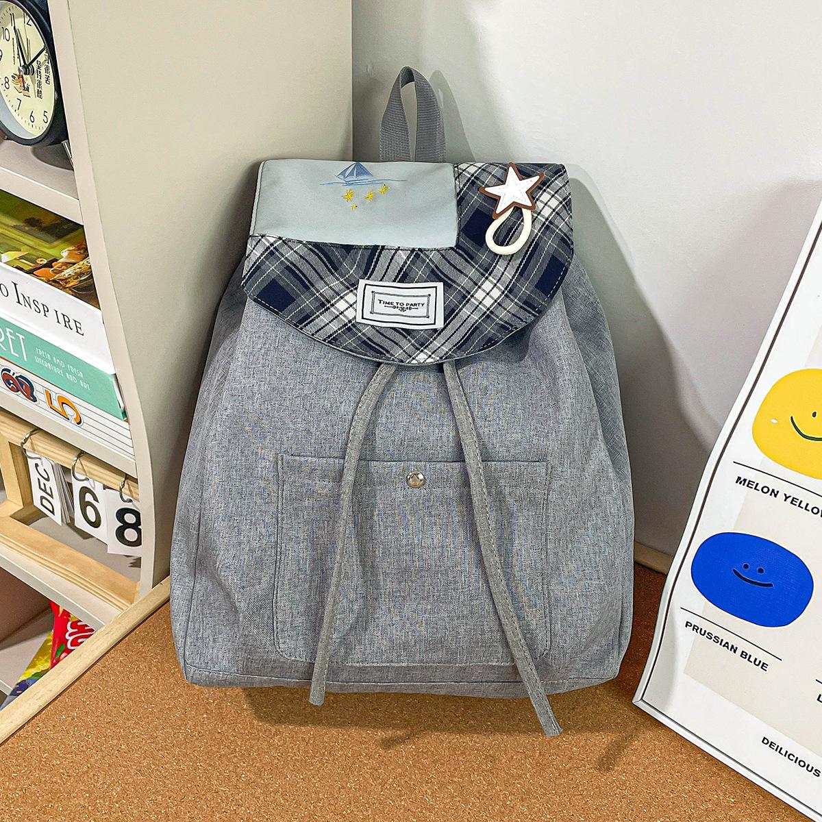 

Korean Plaid Backpack: Niche Design, Cute Star Pattern, Large Capacity for Women and Students серый