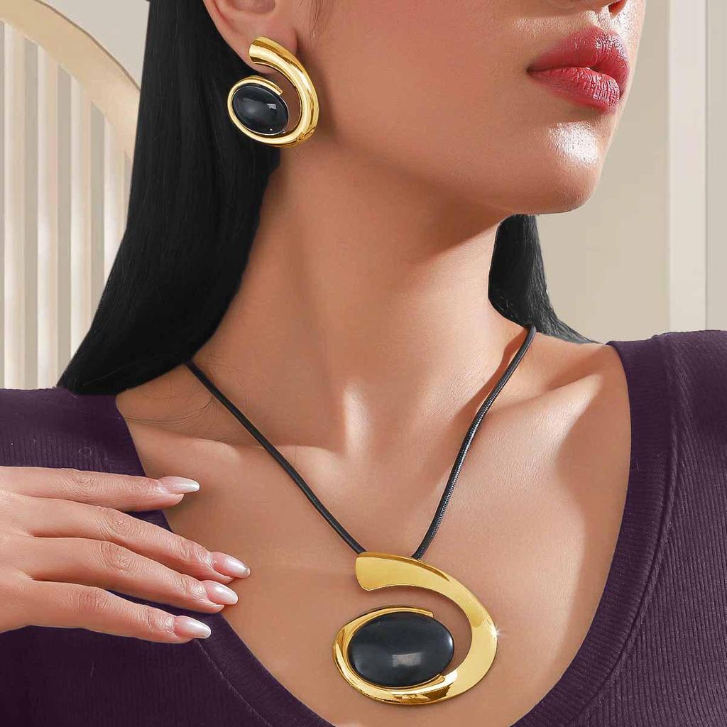 Retro Turquoise Gold Dangle Earrings: European-American Fashion Statement Set