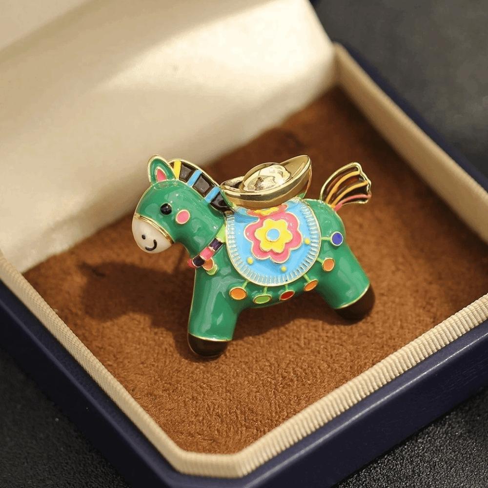 Chinese New Year Enamel Yuanbao Horse Brooch Metal Zinc Zinc Alloy Animal Lapel Pins Zodiac Pony Pin  Friends