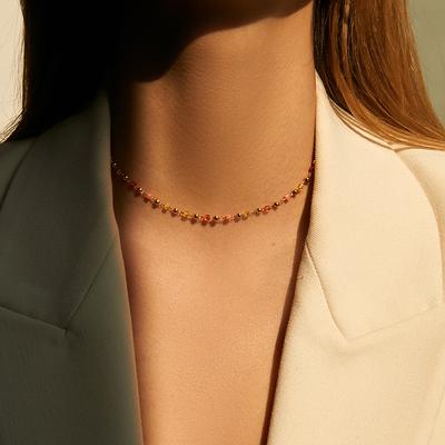 Collier Minimaliste Design Carré Cristal Plaqué Or 18 Carats pour Femme Clavicule
