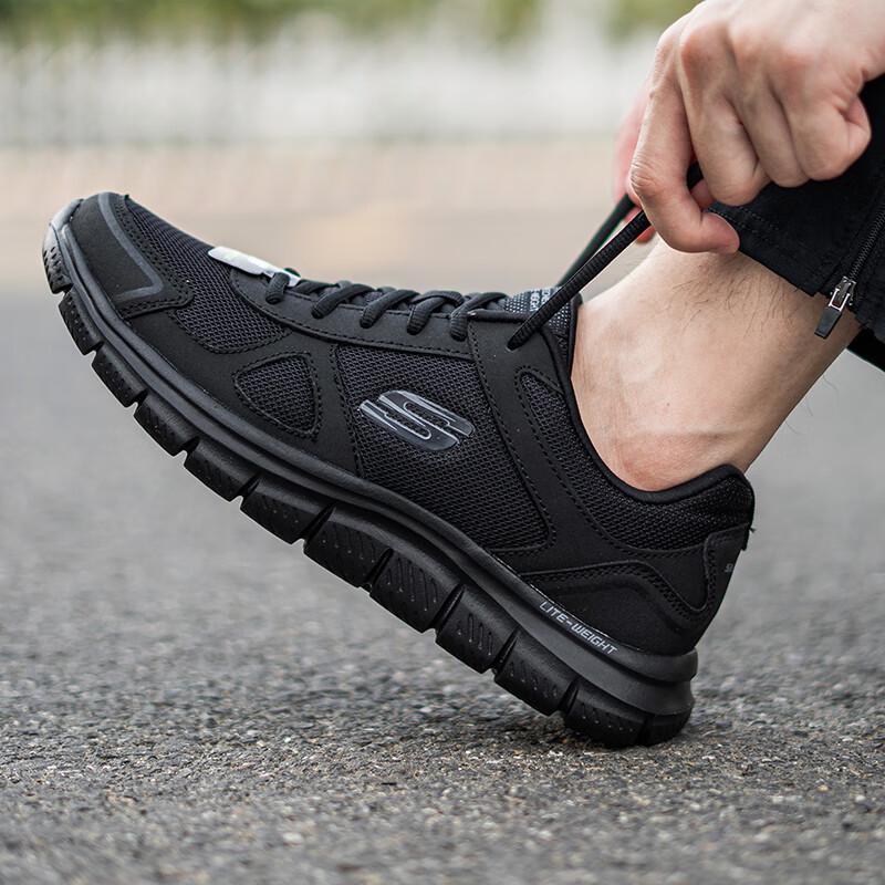 Skechers Men's 52631-BBK Sports Shoes