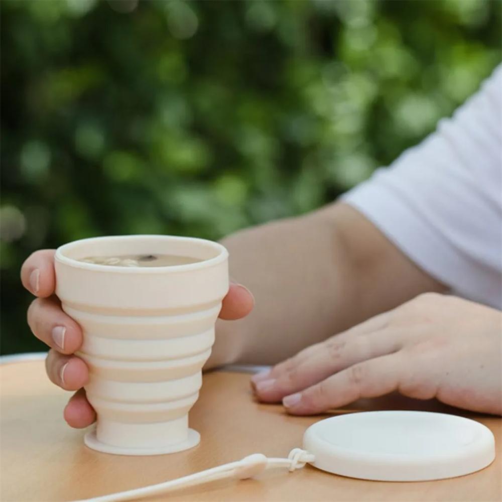 Faltbecher aus Silikon, BPA-freier tragbarer zusammenklappbarer Reisebecher, ideal für Picknicks, Camping und Outdoor-Wandern