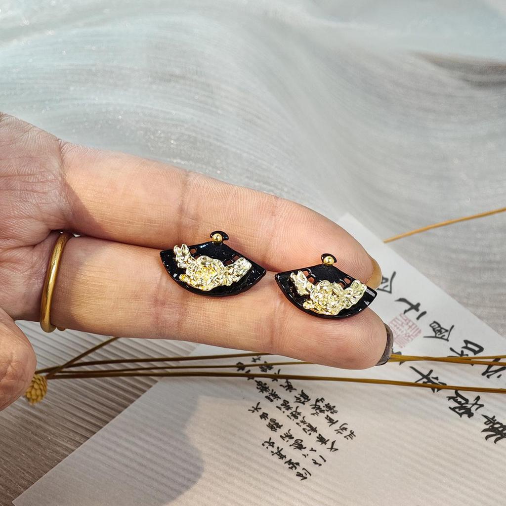 Silver Needle Retro Chinese Fan-Shaped Flower Earrings: Ancient Style Hanfu Cheongsam Accessories