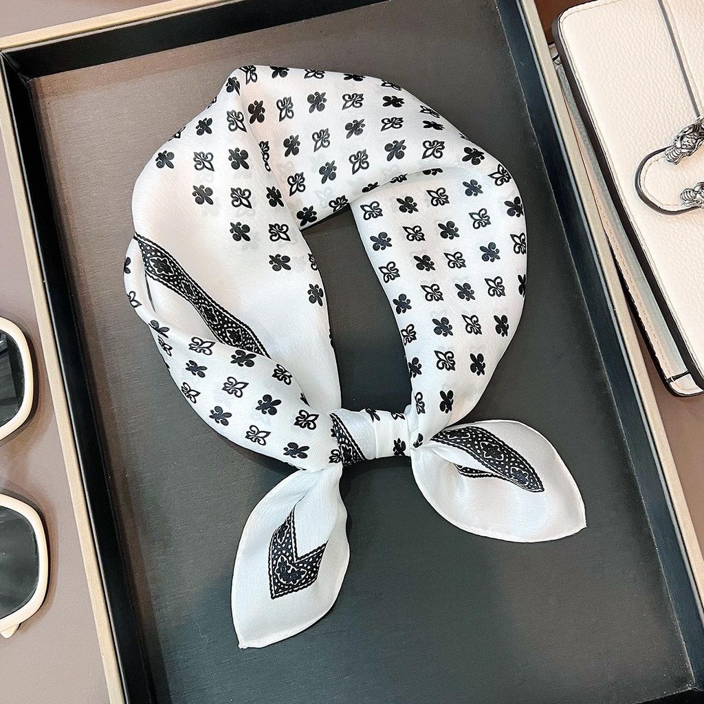 New 100% Natural Real Silk Scarf Fashion Lady Foulard Female Bandana Scarves 2025 Women Hijab Shawl Wraps Square Neckerchief