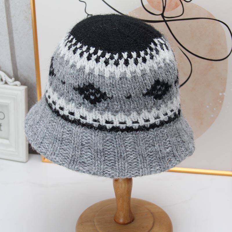 Vintage Fair Island jacquard knitted bucket hat women's autumn and winter thickened warm wool hat showing face small bucket hat