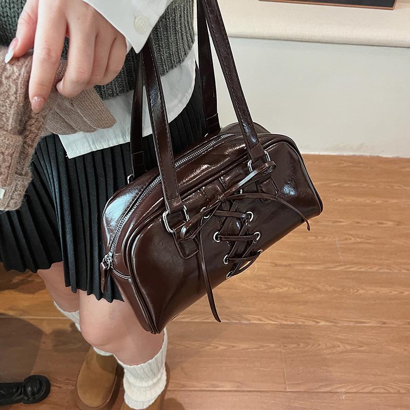Bow Spice Girl Underarm Bag Women's 2025 New Autumn and Winter Tote Bag Shoulder Bowling Pillow Bag Commuter Bag