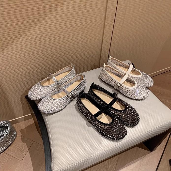 Yuanlitong Streamer Mesh Yarn Fashionable Versatile Rhinestone Mesh Breathable Buckle with Bag Head Vacation Slippers Women's Semi-drag Summer