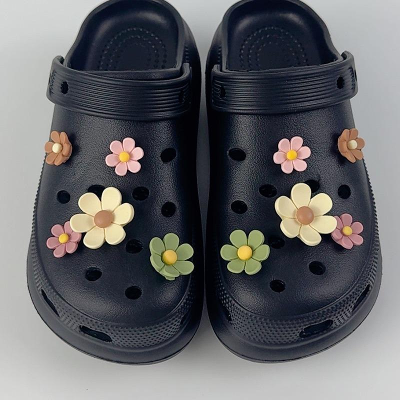 10 ST Mode Skoberlocker Set Tillbehör Hål Skospänne Söt Liten Blomma DIY för Bogg Väskor Skor Dekor