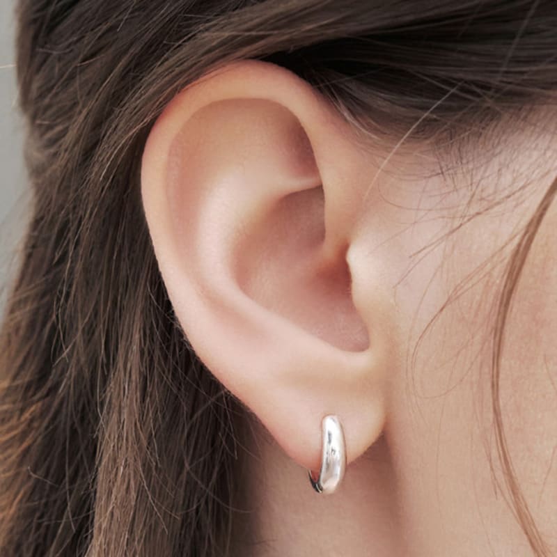 

ENGBROX whisper earring silver