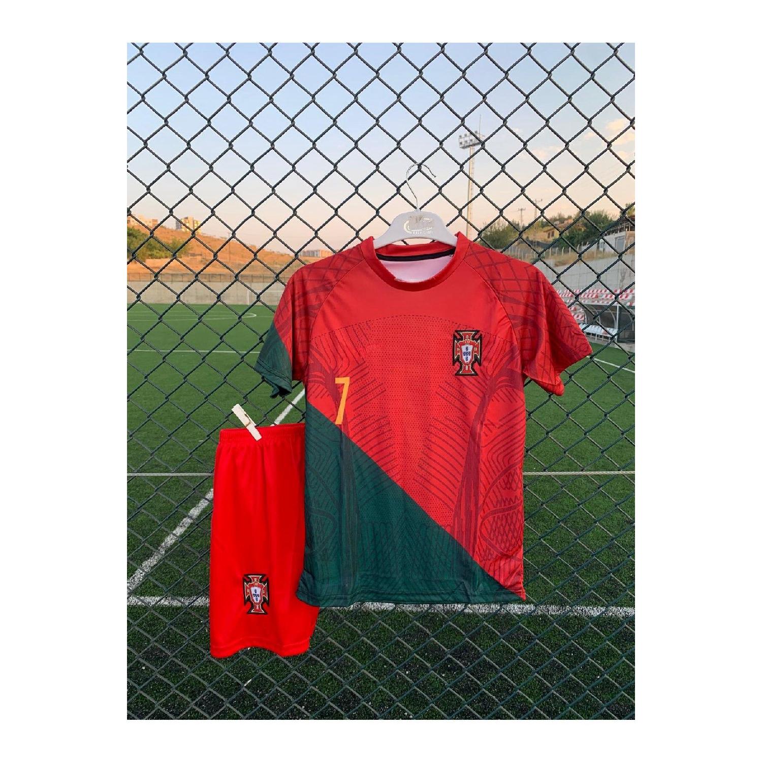 

Комплект из 4 красных футболок сборной Португалии C.ronaldo Zp90 3-4 Yaş красный