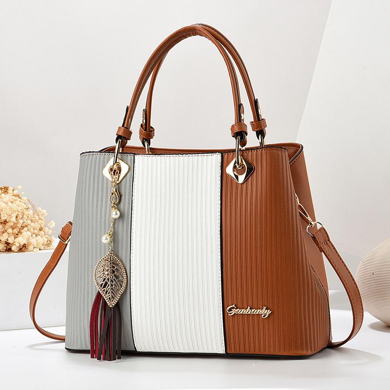 

Сумка женская праздничный подарок сумка для мамы большая вместимость плечевая сумка мессенджер контрастная цветная вставка 30*13*24