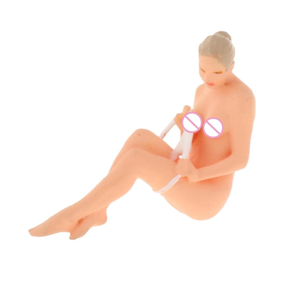 Mini 1:64 Scale Resin Character Diorama Model for Micro Scene DIY Ornament