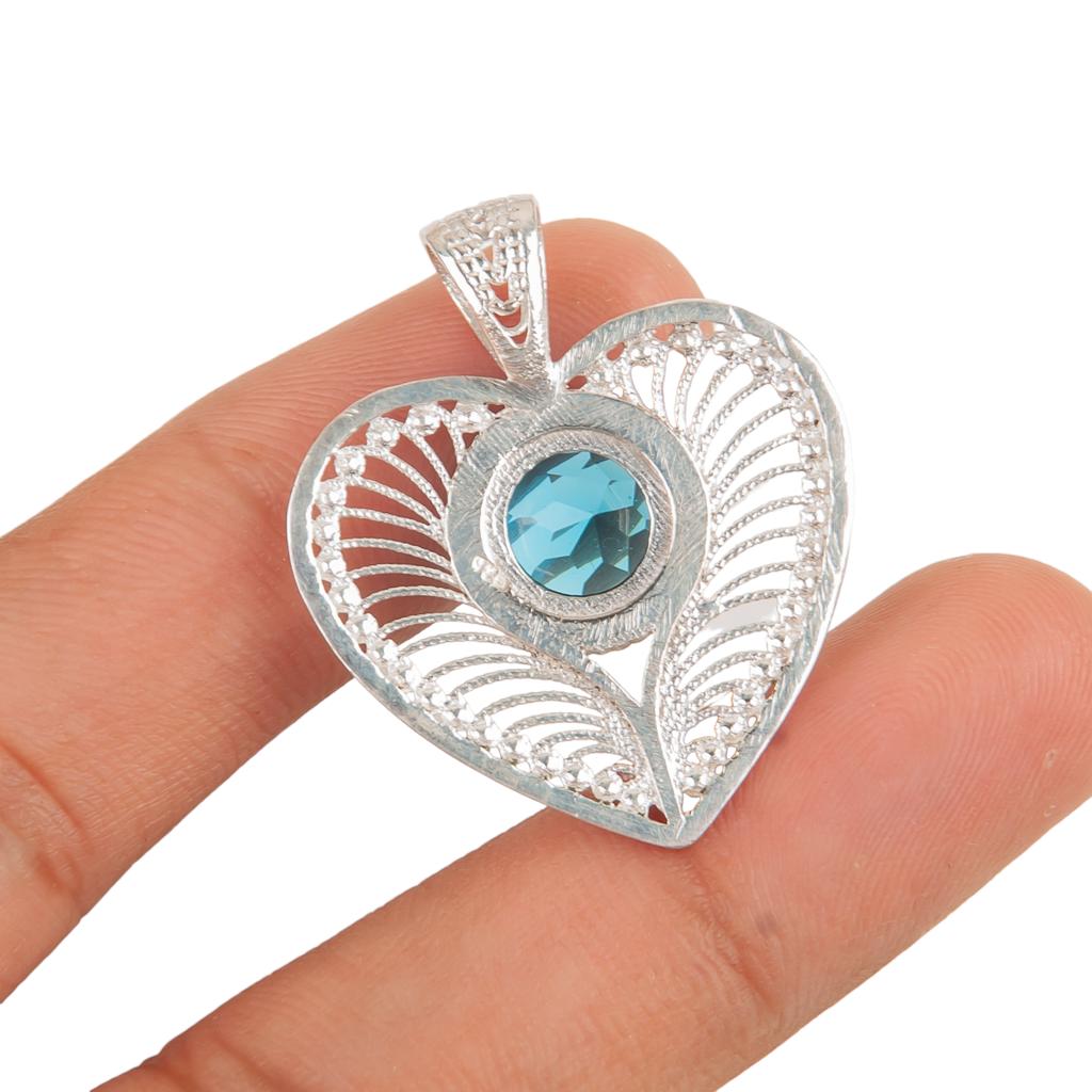 Swiss Blue Topaz  Gemstone 925 Sterling Silver Jewelry Handcrafted Pendant 1.4" CP-15-4