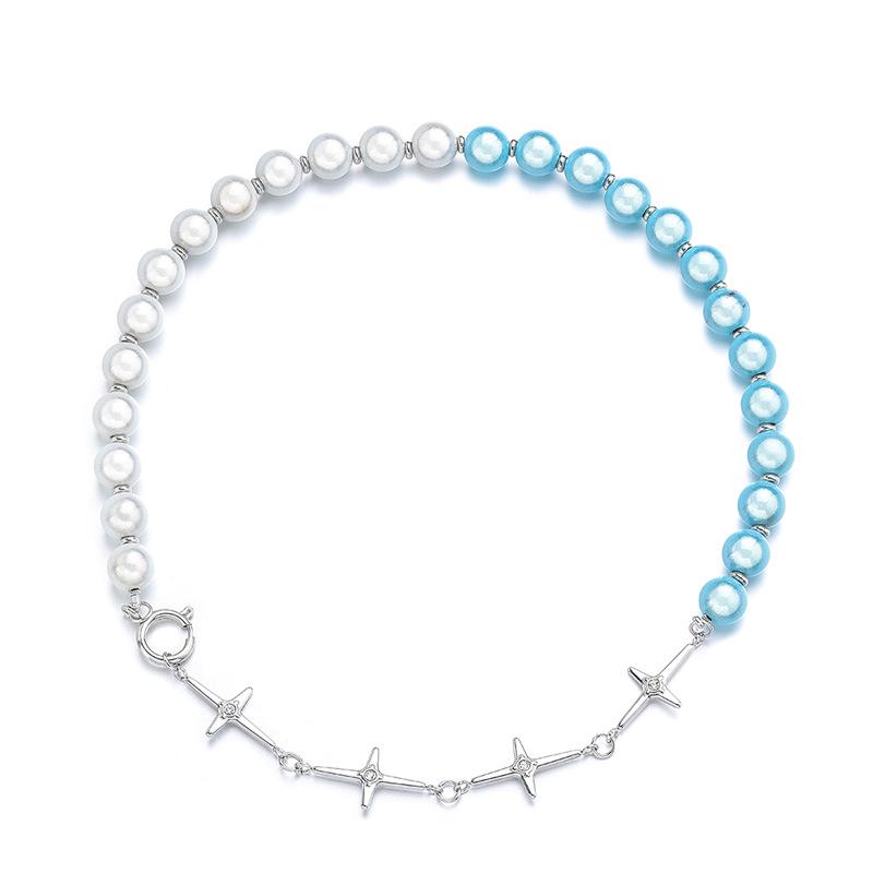 

Reflective Blue & White Pearl Chain Choker with Cross-Spliced Design белый/синий