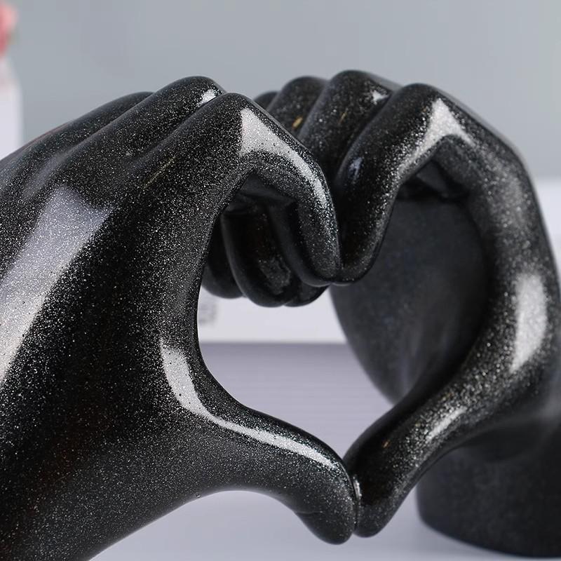 Heart-In-Hand Resin Ornament: Bedroom & Desktop Decor Gift