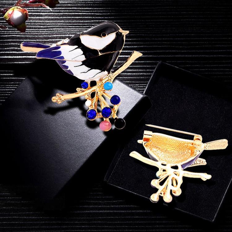 Multicolor Bird Brooch Pins Enamel Ainmal Badges New Year Jewelry Gift