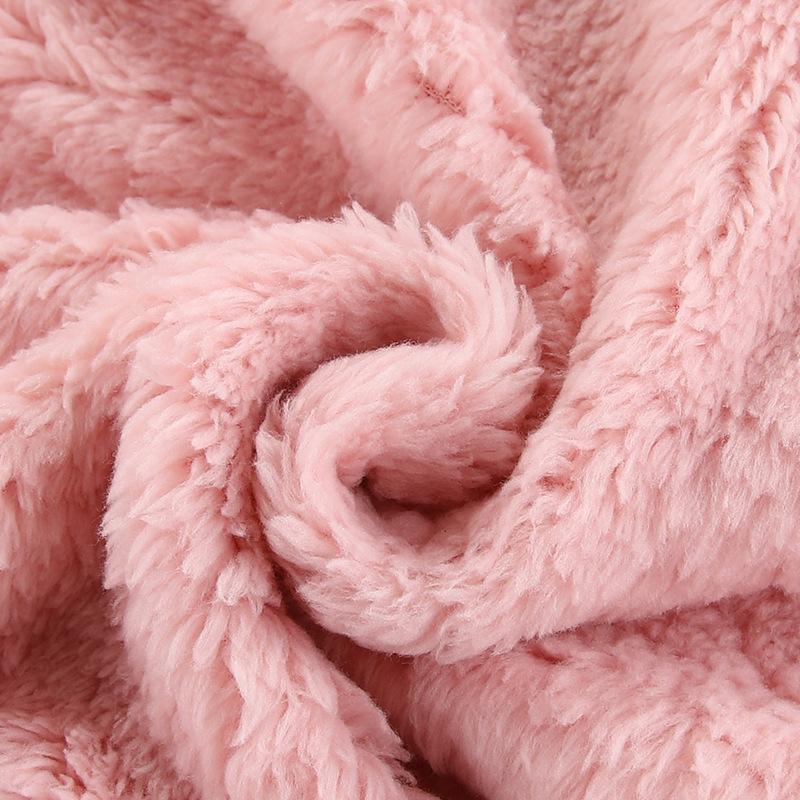 Newborn Baby Clothes Autumn and Winter Boys and Girls Baby Jumpsuits for Going Out and Holding Clothes, Super Fashionable Climbing Clothes