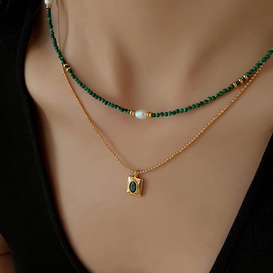 High Quality French Niche Turquoise Beaded Emerald Natural Freshwater Necklace Double Stacked Temperament Women