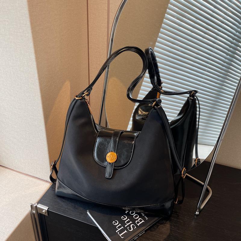 

Retro commuter tote bag women s large capacity autumn and winter new niche design shoulder bag backpack чёрный