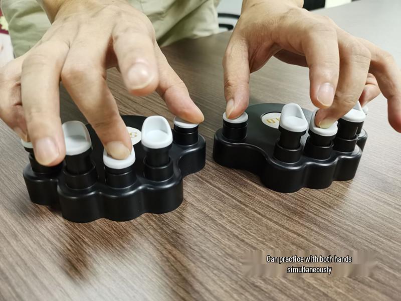 SOLO Kids Piano Finger Exerciser & Hand Corrector